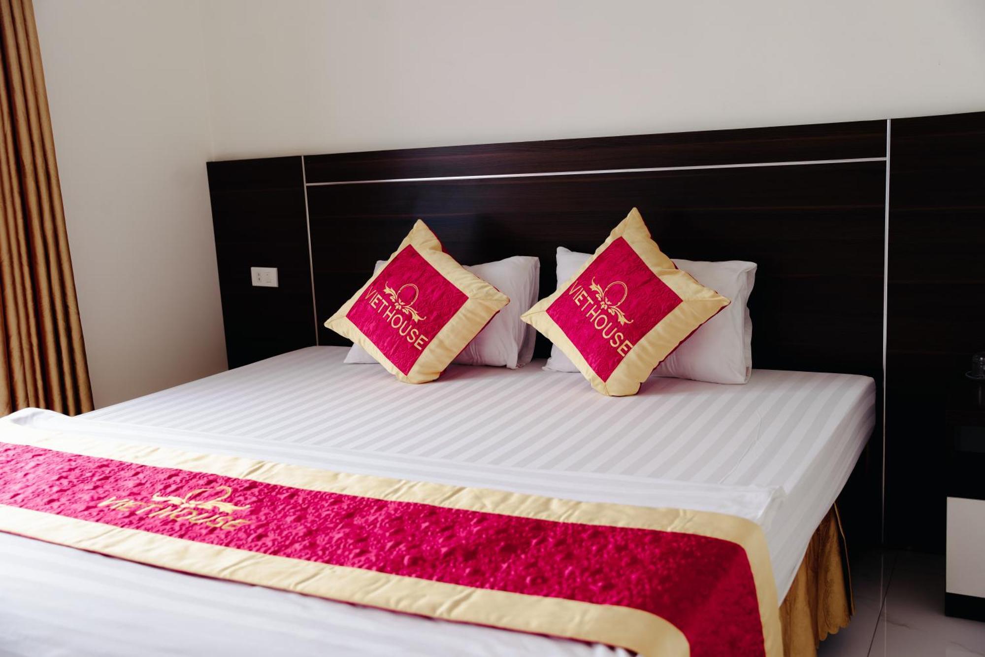 Viet House Ha Long Hotel Exterior photo